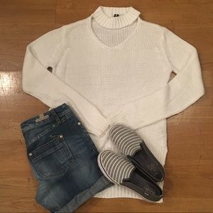Lord & Taylor sweater